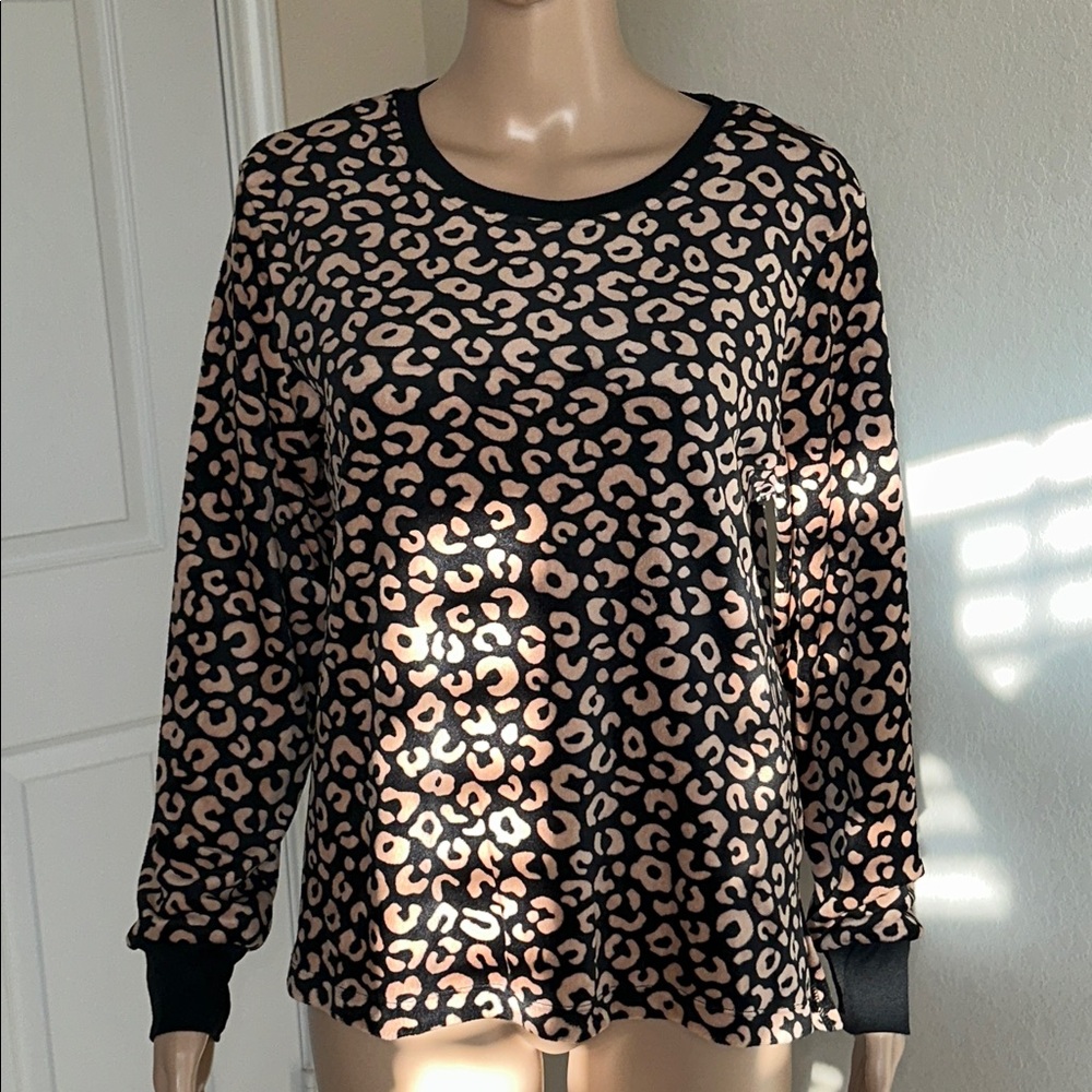 KATE SPADE Black and Tan Animal Print Top.